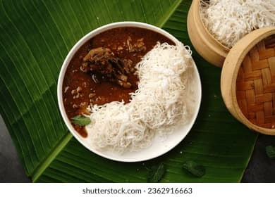 Iydiappam with Chicken Curry